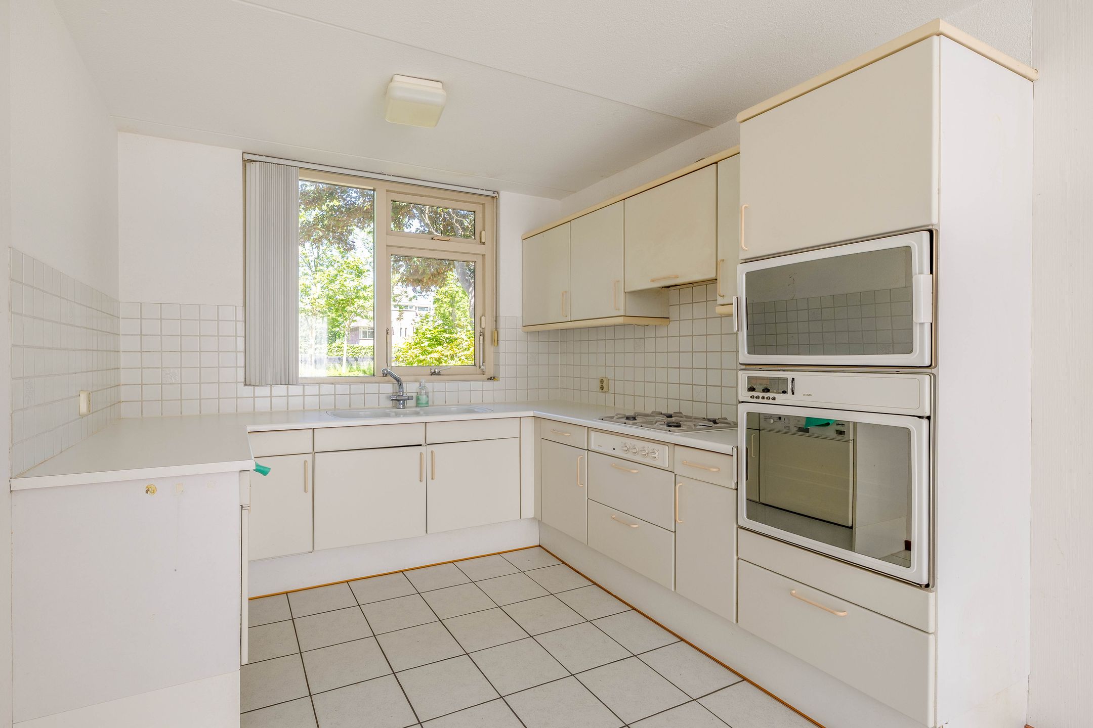 Foto 12 van Henriette Roland Holstlaan 1