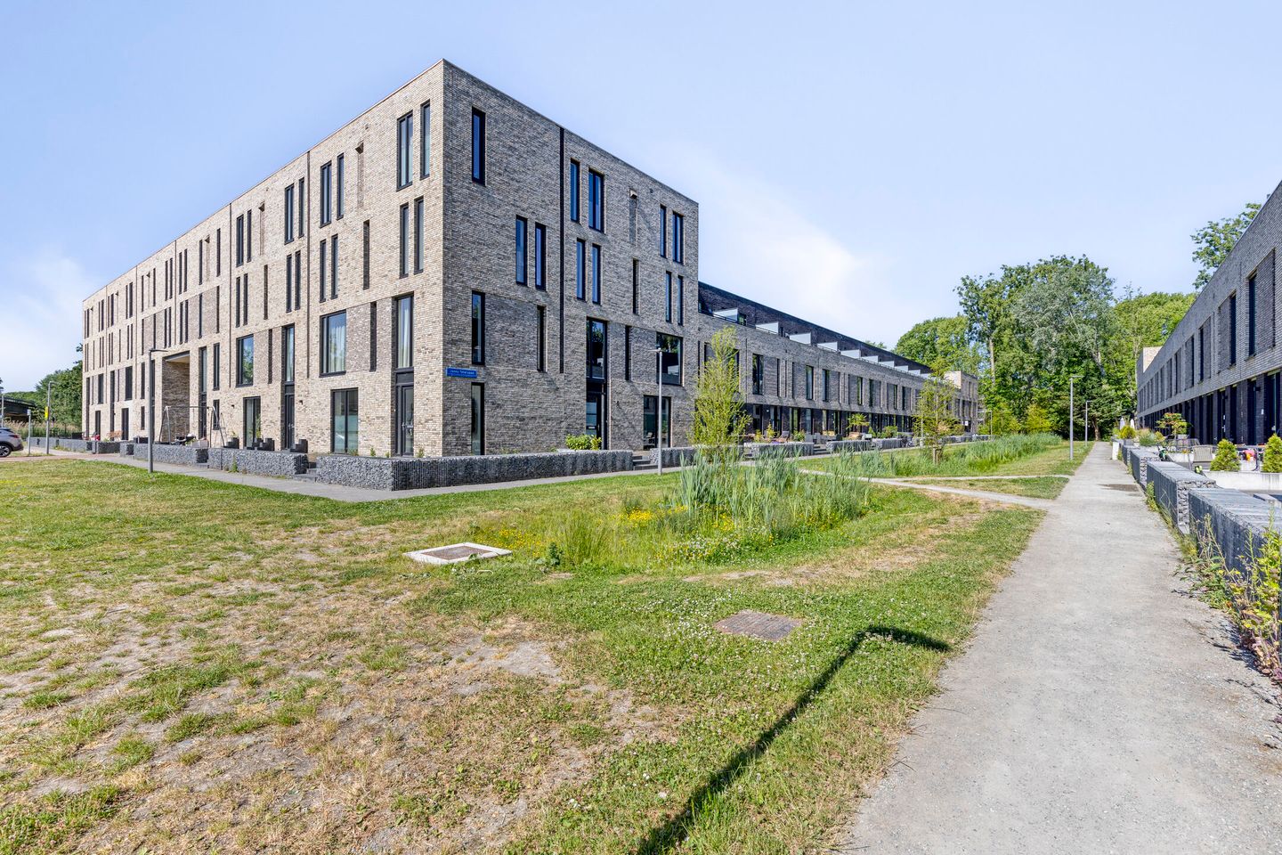 Photo 5 of Janey Tetarypad 12