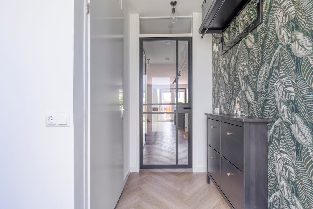 Photo 11 of Janey Tetarypad 12