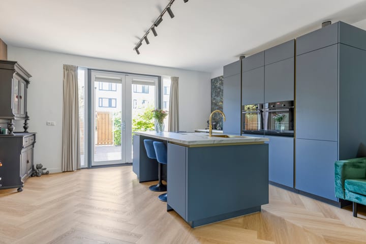 Foto 2 van Janey Tetarypad 12