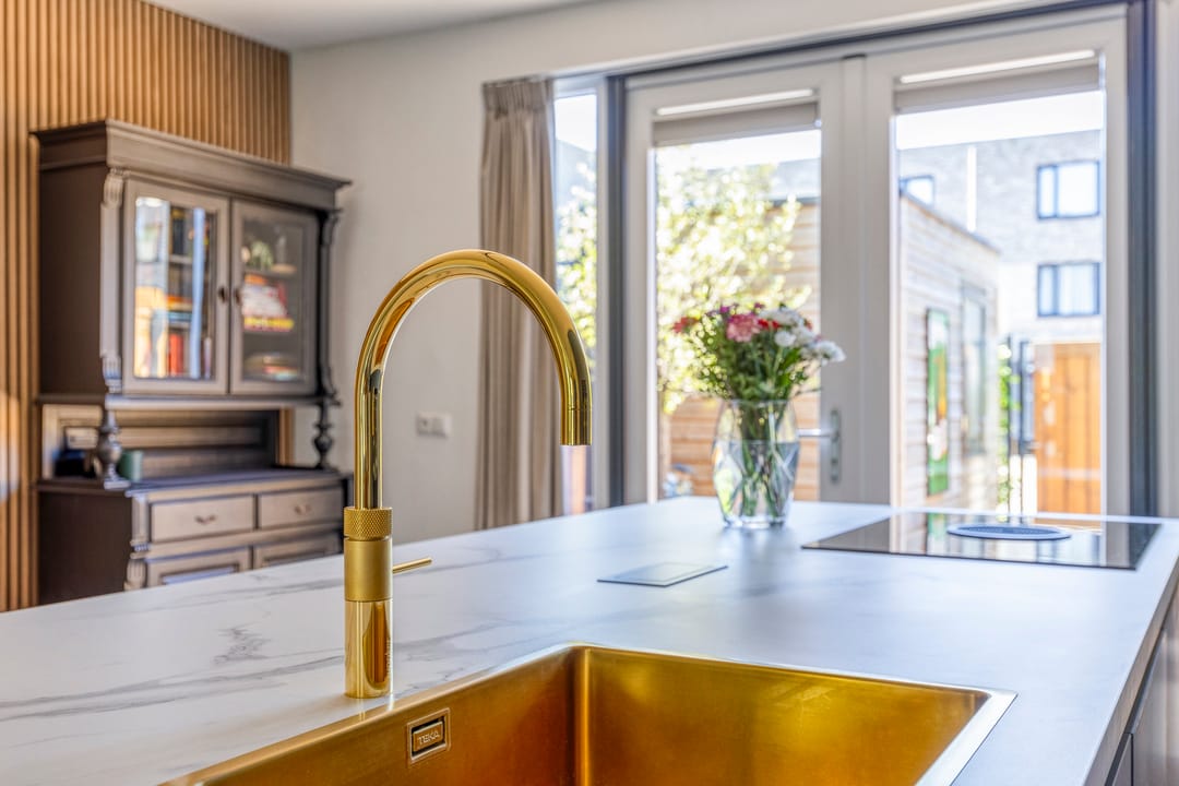 Photo 22 of Janey Tetarypad 12