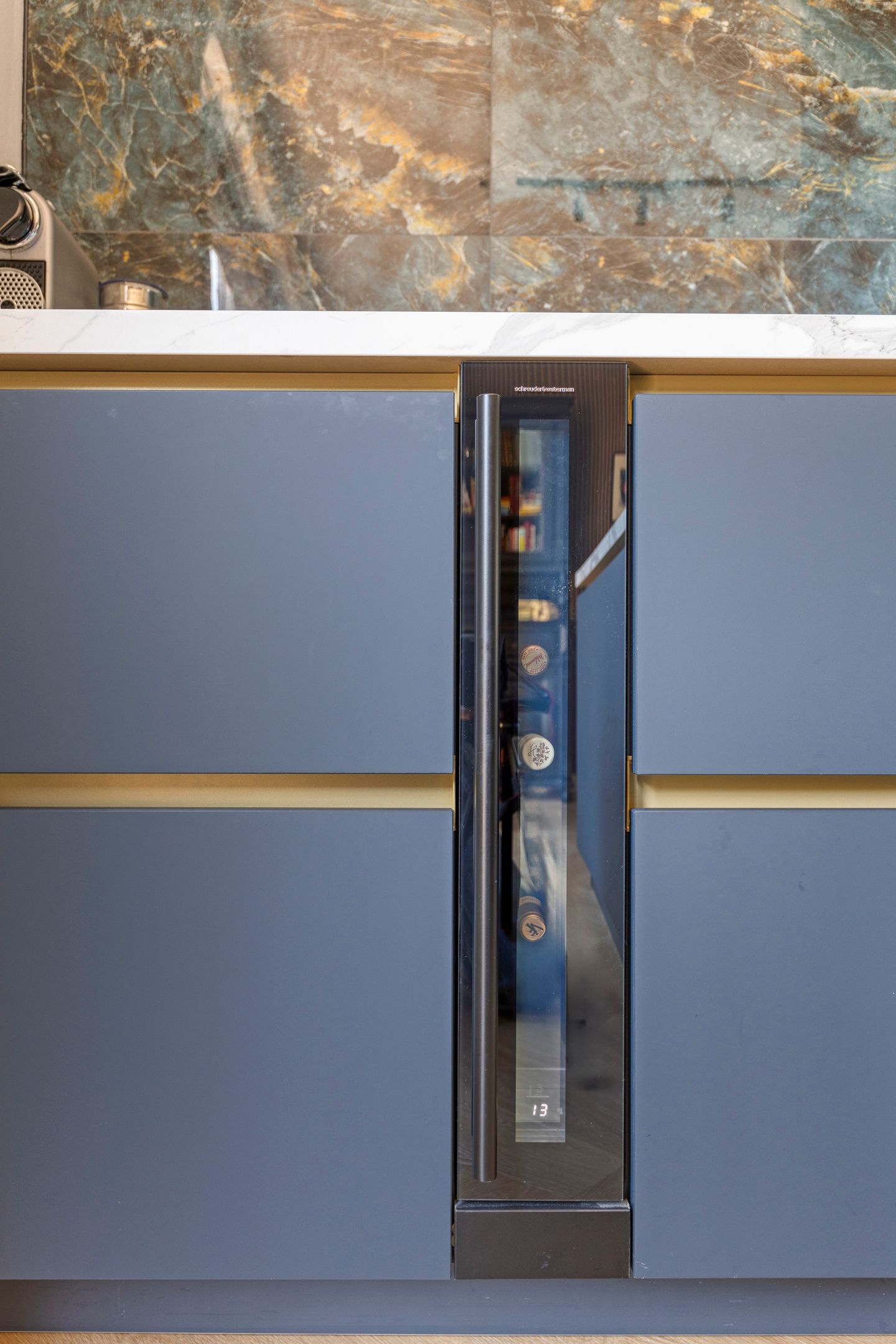 Photo 25 of Janey Tetarypad 12