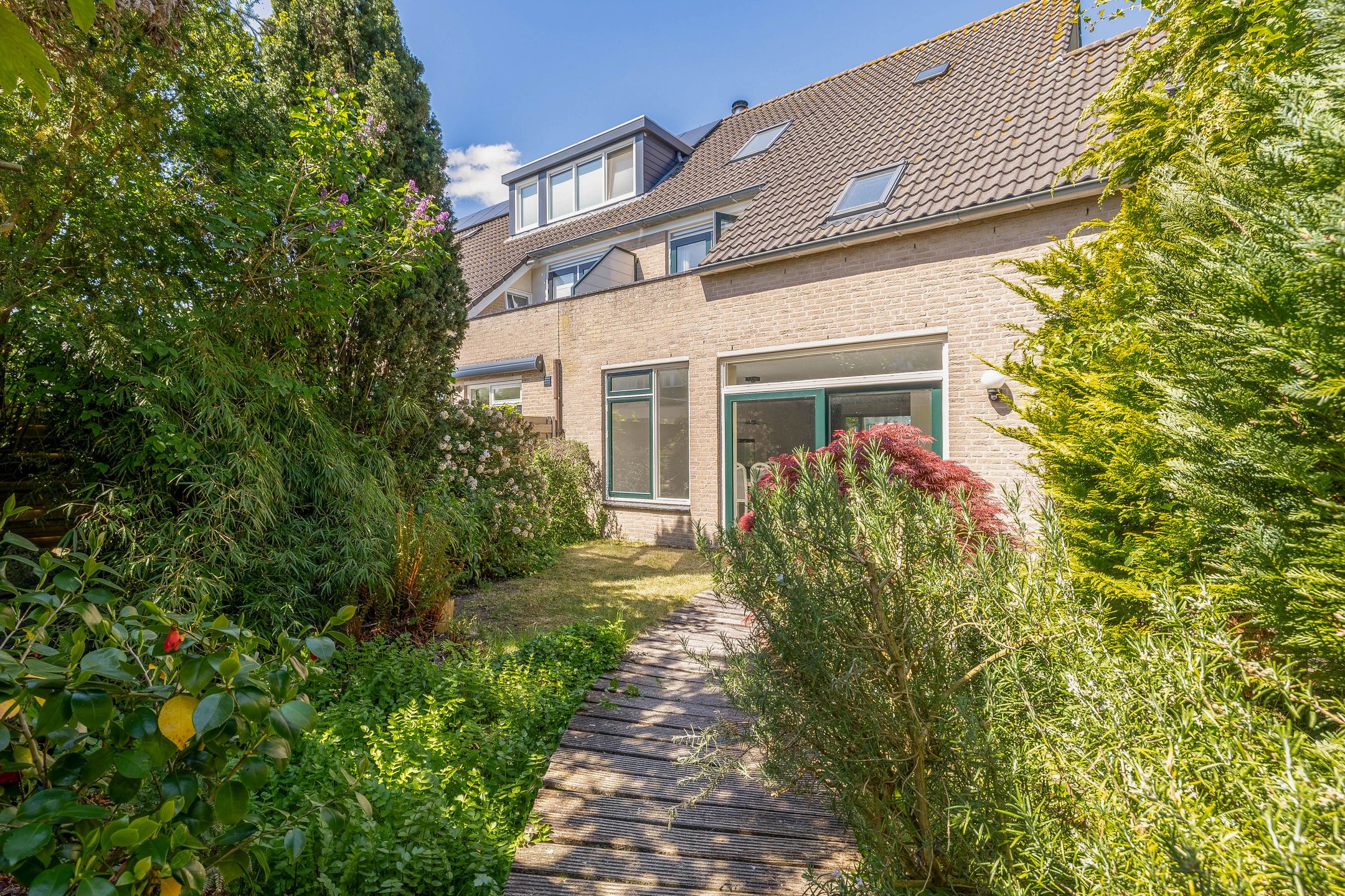 Foto 36 van Henriette Roland Holstlaan 1