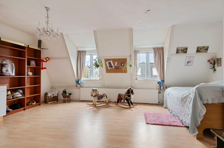 Photo 19 of Jan Nieuwenhuijzenstraat 27-A