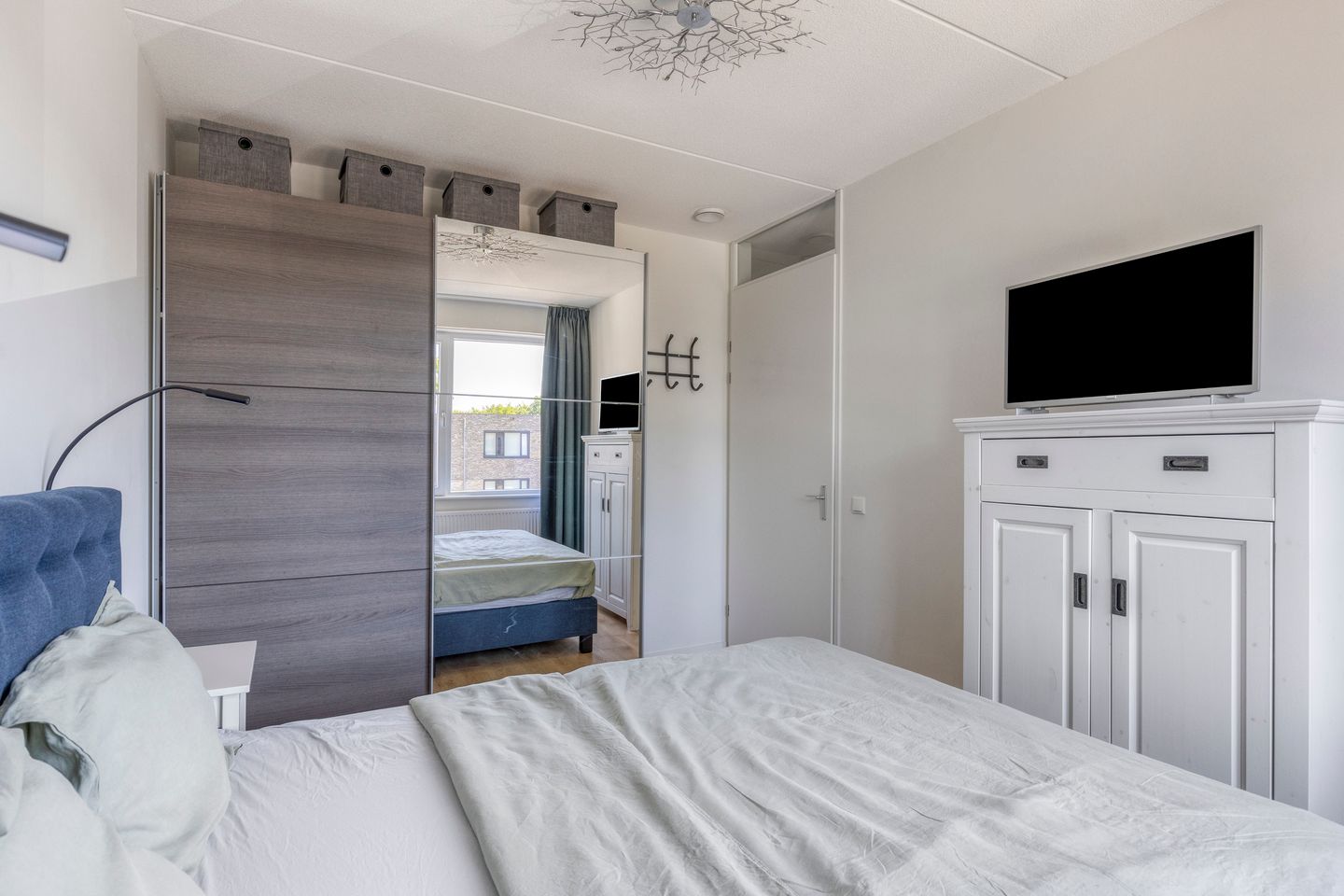 Photo 44 of Janey Tetarypad 12