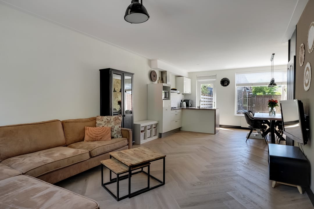 Foto 2 van Klaproos 18