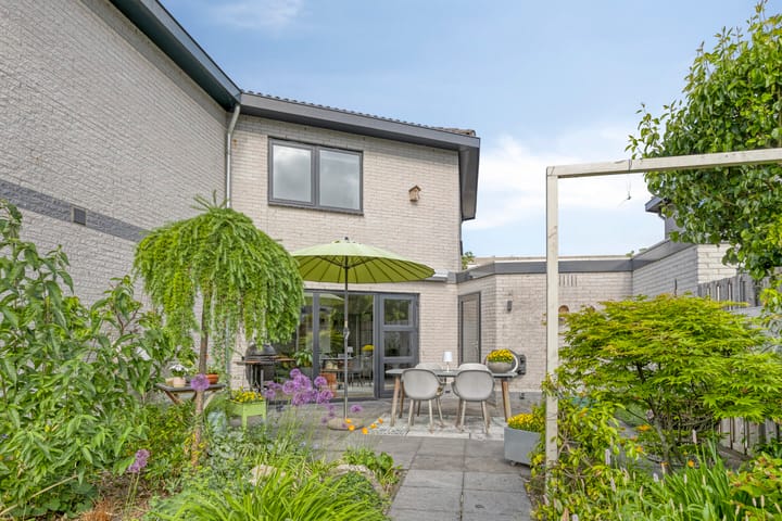 Foto 19 van Luitje Broekemastraat 10