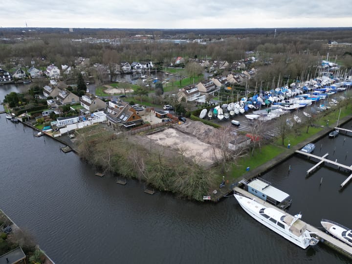 Foto 15 van Wijkplaats 44-B