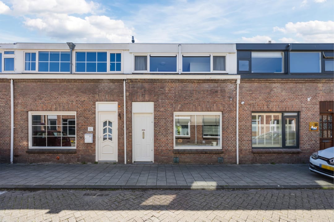 Photo 2 of Prins Hendrikstraat 16