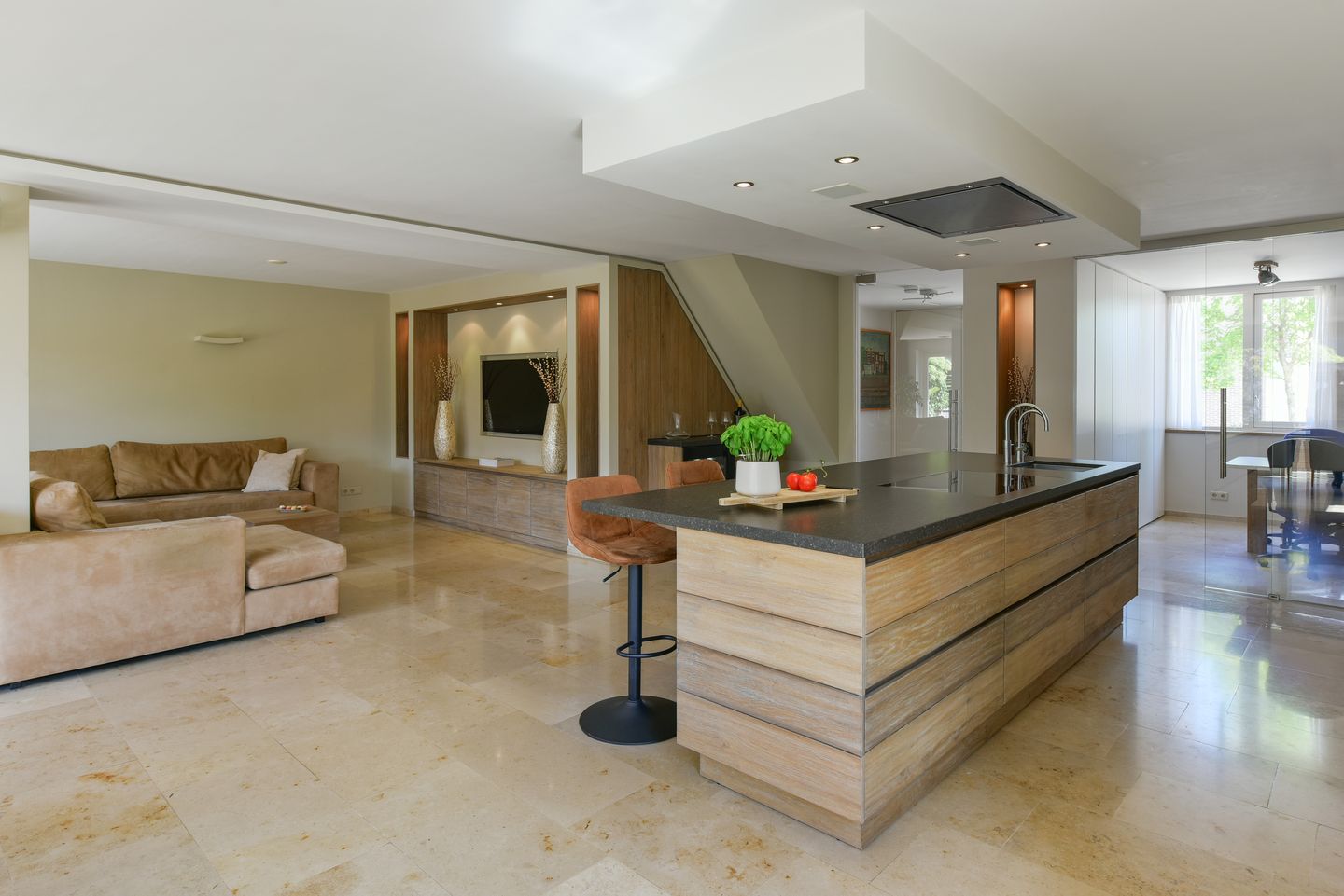 Foto 5 van Tamboer 1