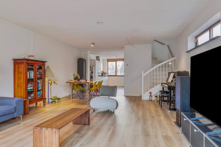 Photo 2 of IJsselmeerstraat 51-B