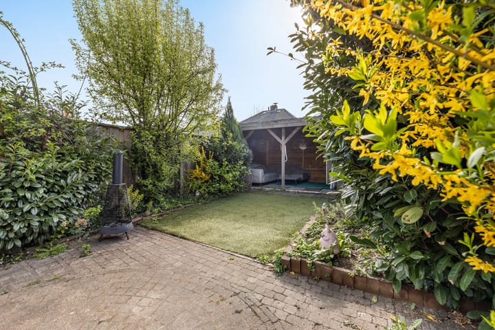 Foto 30 van Esdoornstraat 43