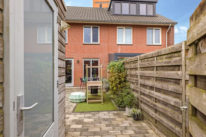 Foto 48 van Abe Lenstrahof 3