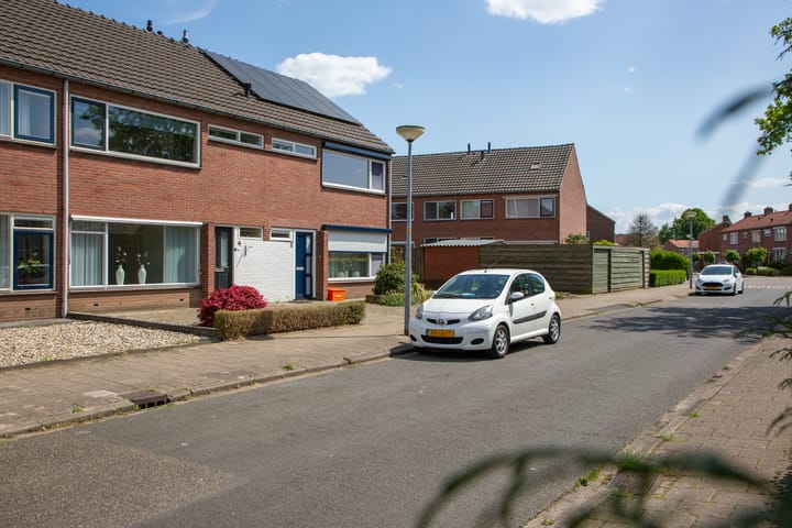 Foto 1 van Heemskerkstraat 4