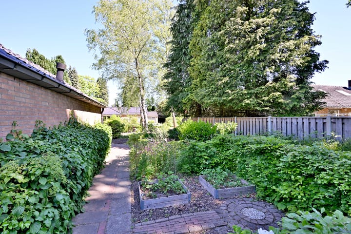 Foto 39 van De Veldkamp-laan 4