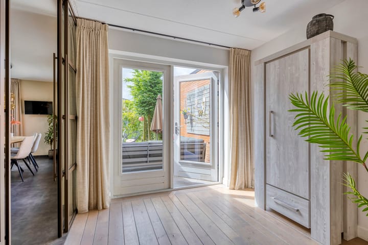 Foto 28 van Sientje van Houtenlaan 42