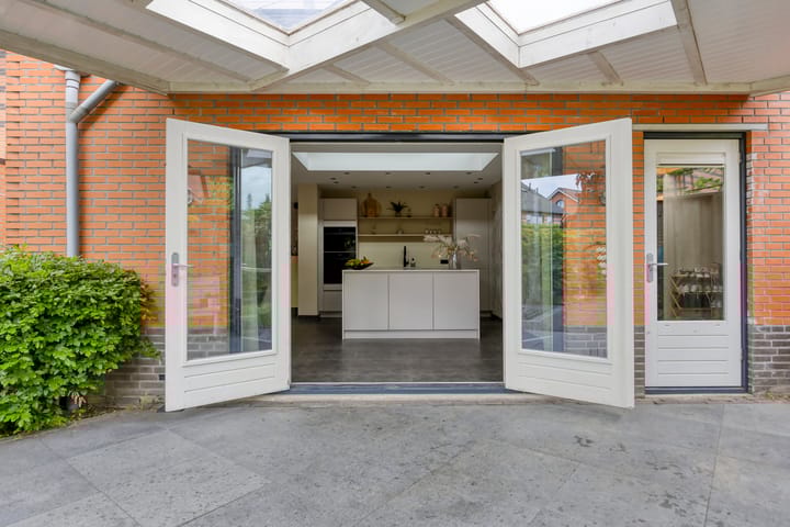 Foto 40 van Sientje van Houtenlaan 42