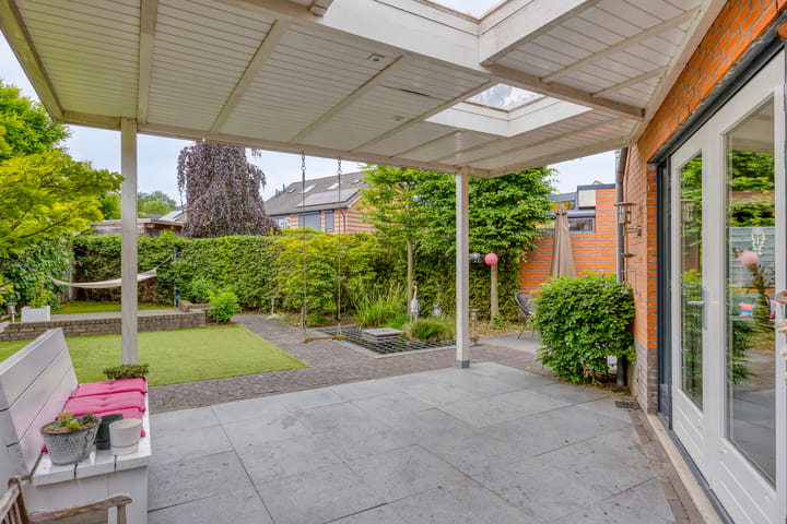 Foto 42 van Sientje van Houtenlaan 42