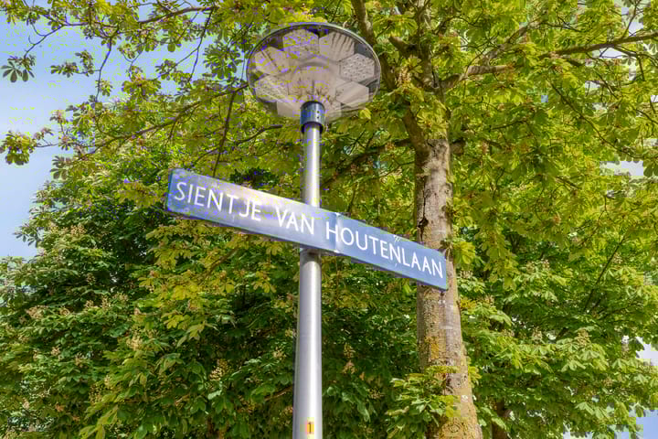 Foto 58 van Sientje van Houtenlaan 42