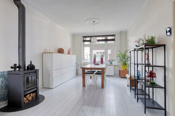 Foto 11 van St Theresiastraat 8