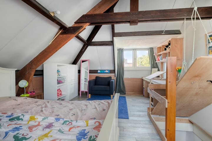 Foto 24 van St Theresiastraat 8