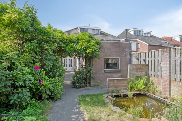 Foto 31 van St Theresiastraat 8