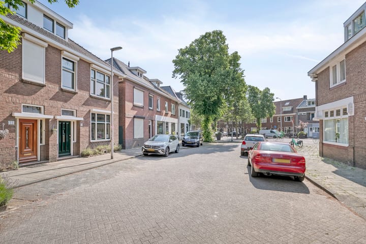 Foto 34 van St Theresiastraat 8