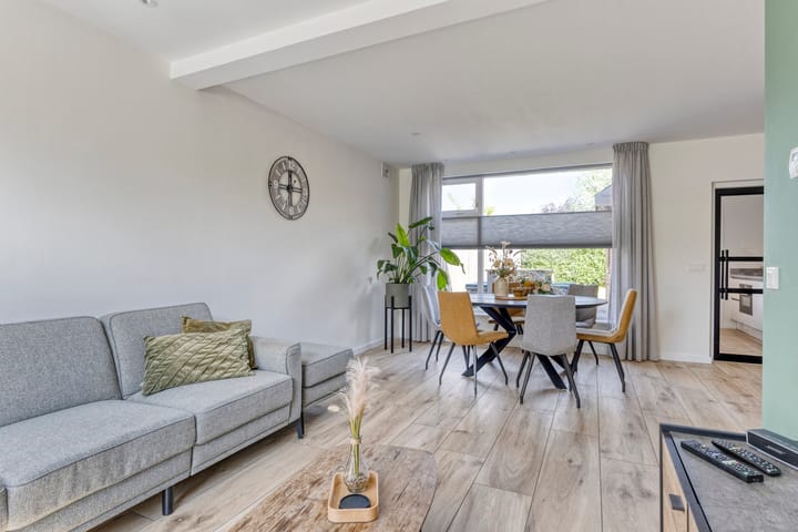 Photo 9 of Commanderiestraat 15