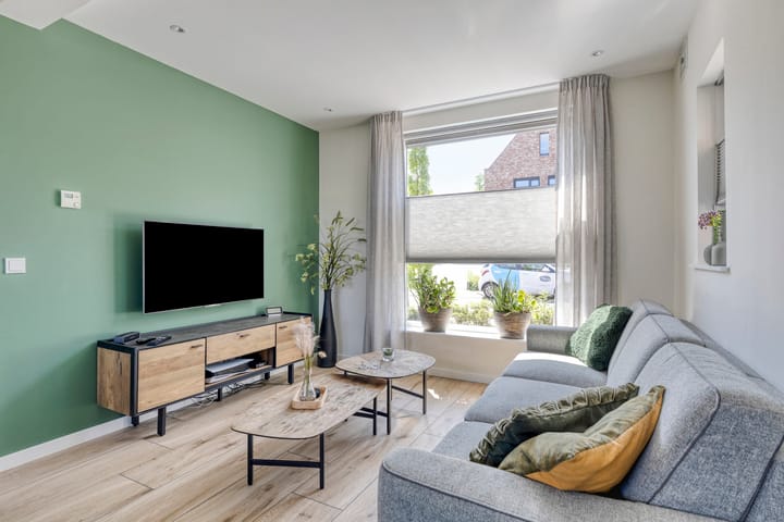 Photo 8 of Commanderiestraat 15