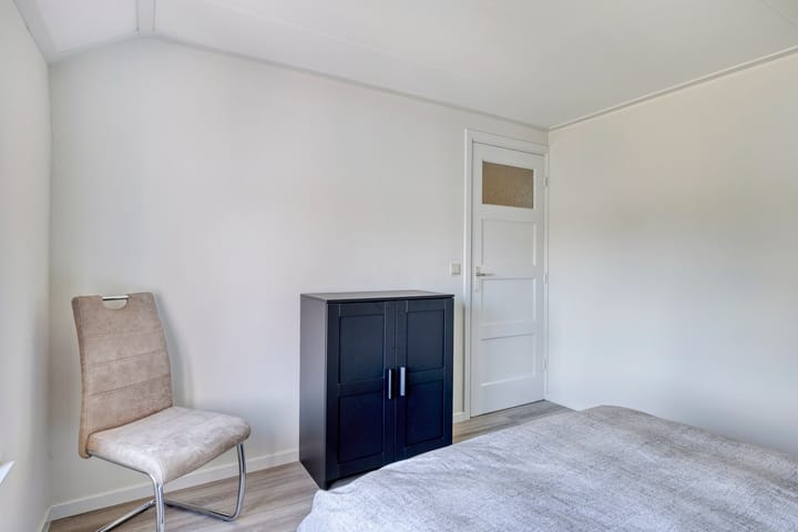 Photo 27 of Commanderiestraat 15