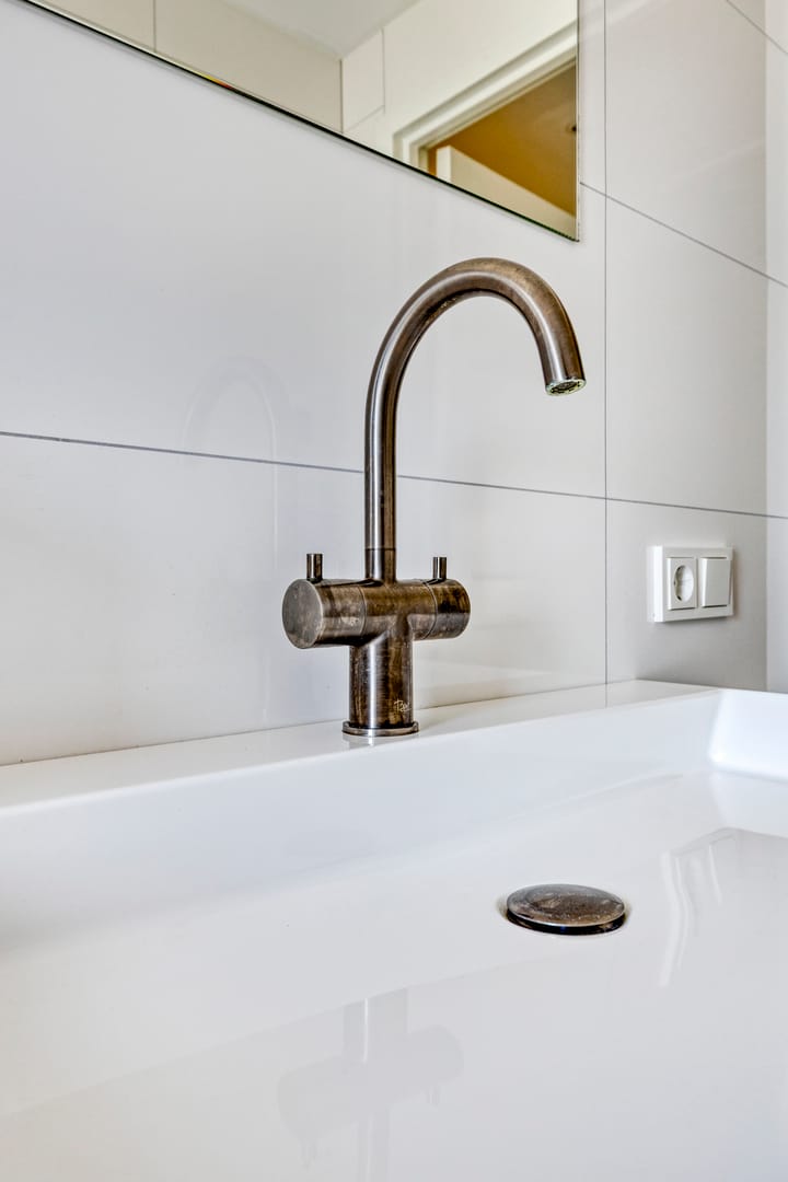 Photo 31 of Commanderiestraat 15