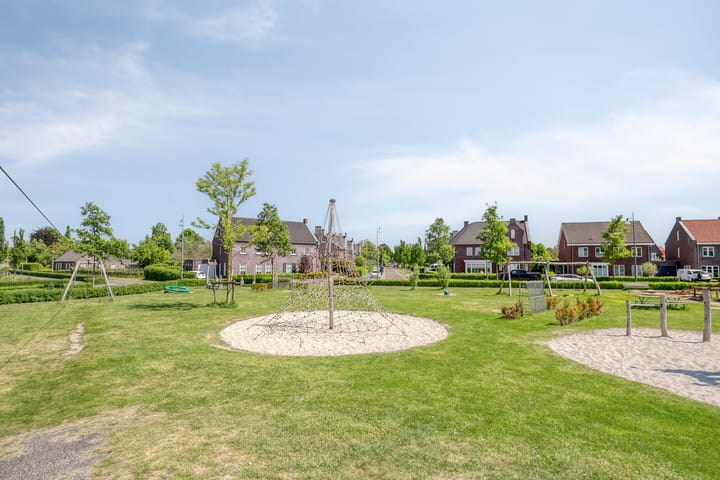 Foto 33 van Merensteinplein 5