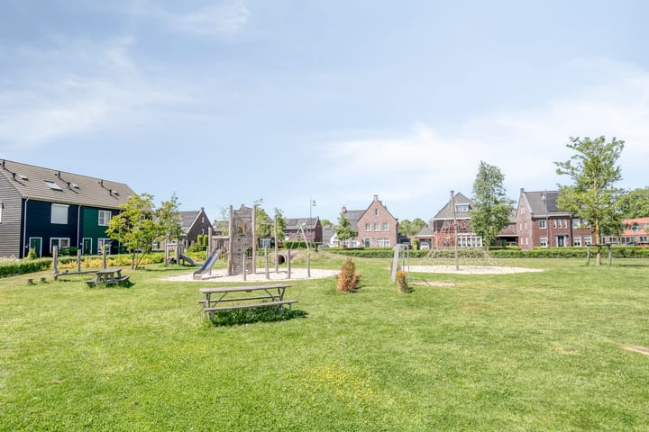 Foto 34 van Merensteinplein 5