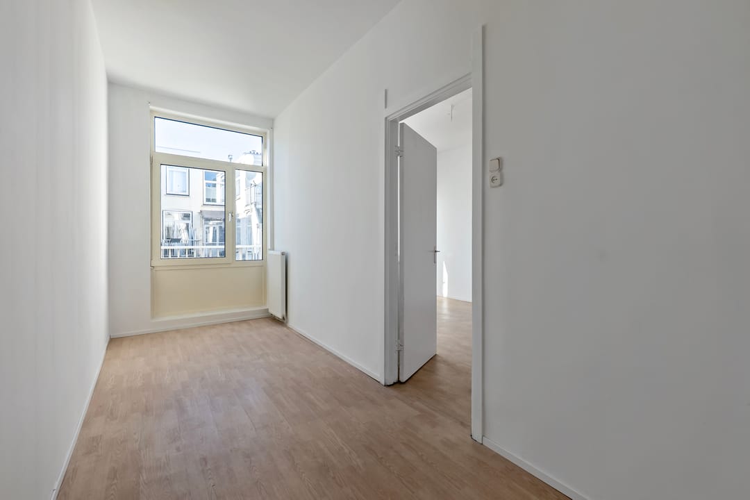 Foto 13 van Van der Helststraat 51