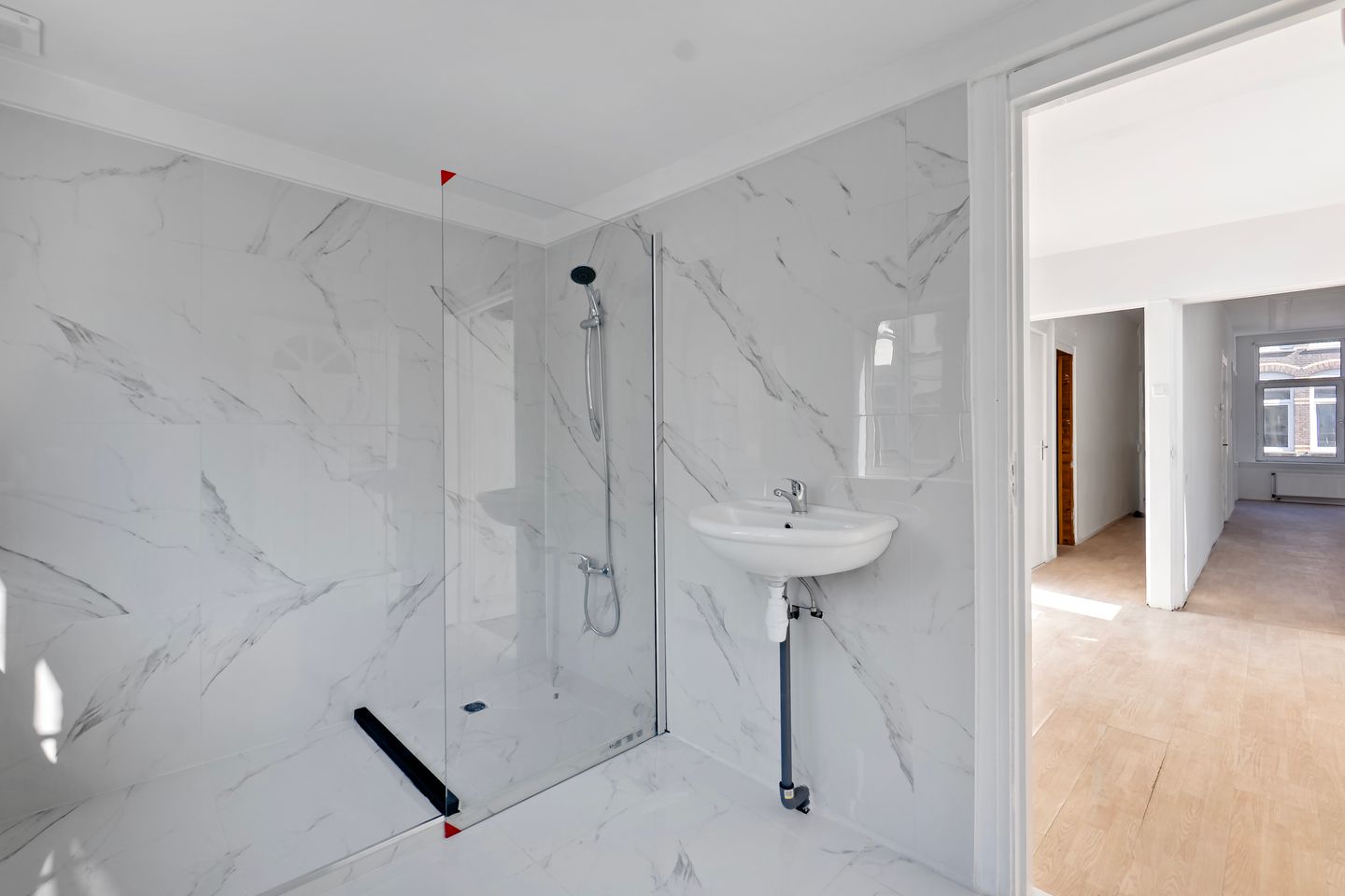 Foto 20 van Van der Helststraat 51