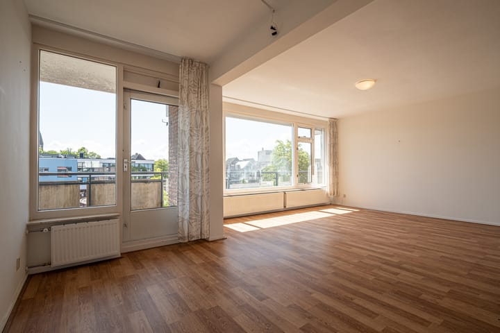 Foto 3 van Raadhuisplein 5