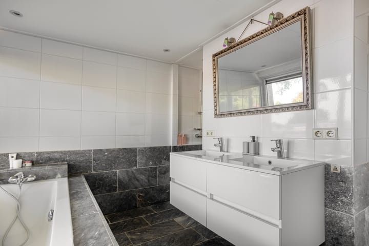 Foto 35 van Lijsterstraat 6