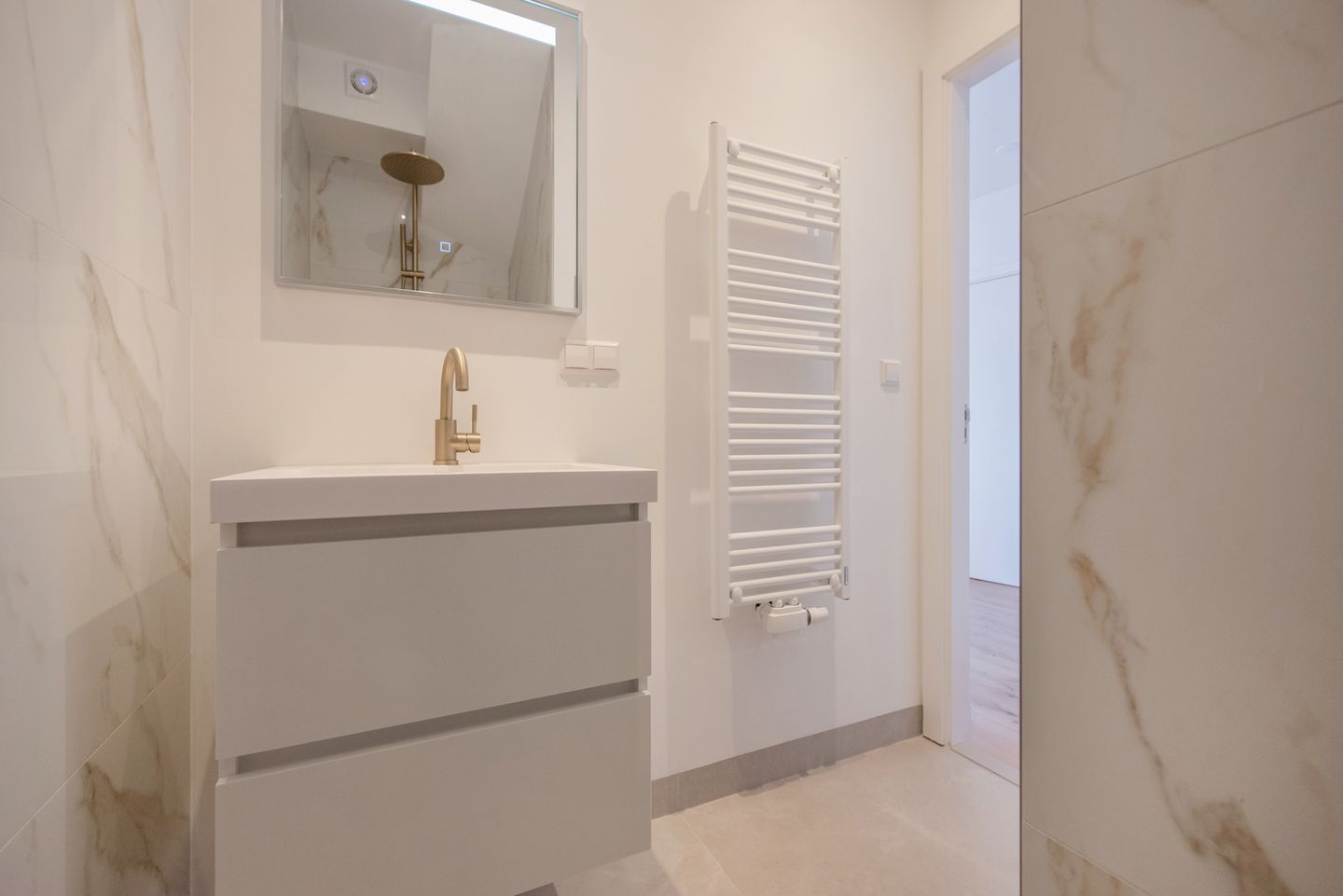 Foto 5 van Linnaeusstraat 1