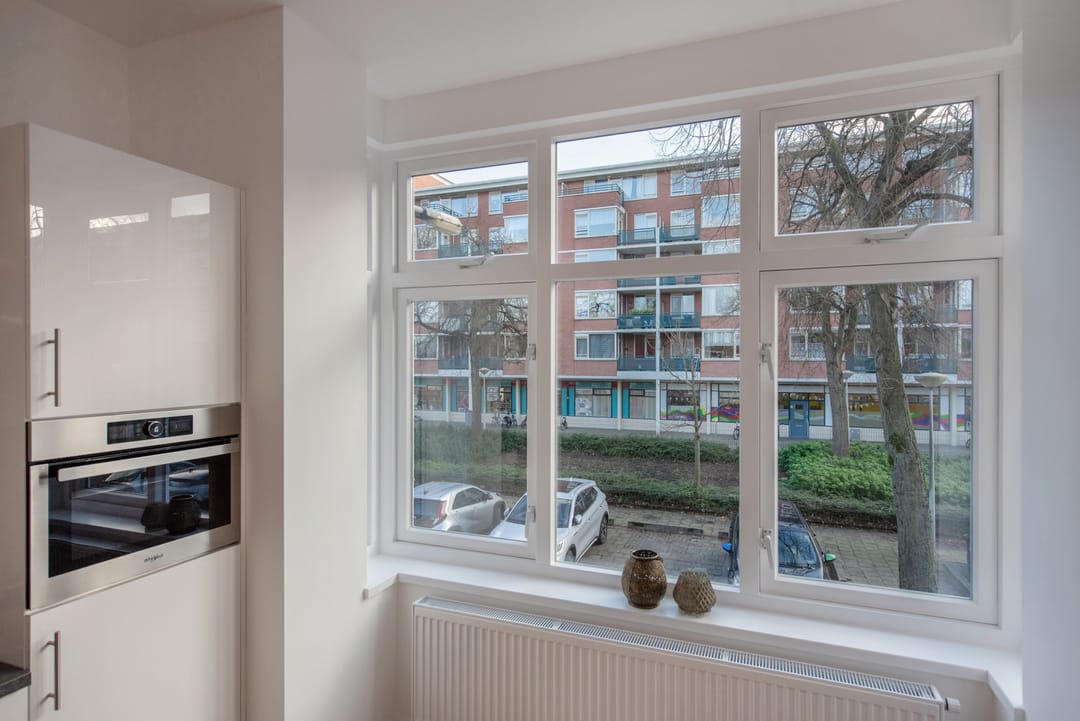 Foto 17 van Linnaeusstraat 1