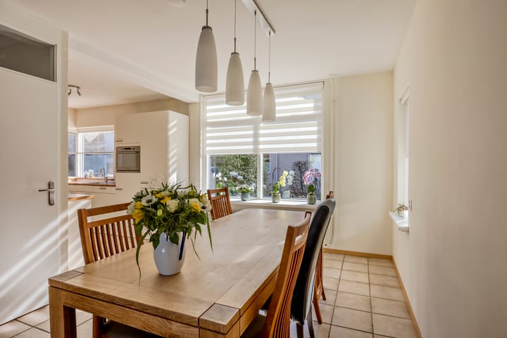 Foto 11 van Biezen 152