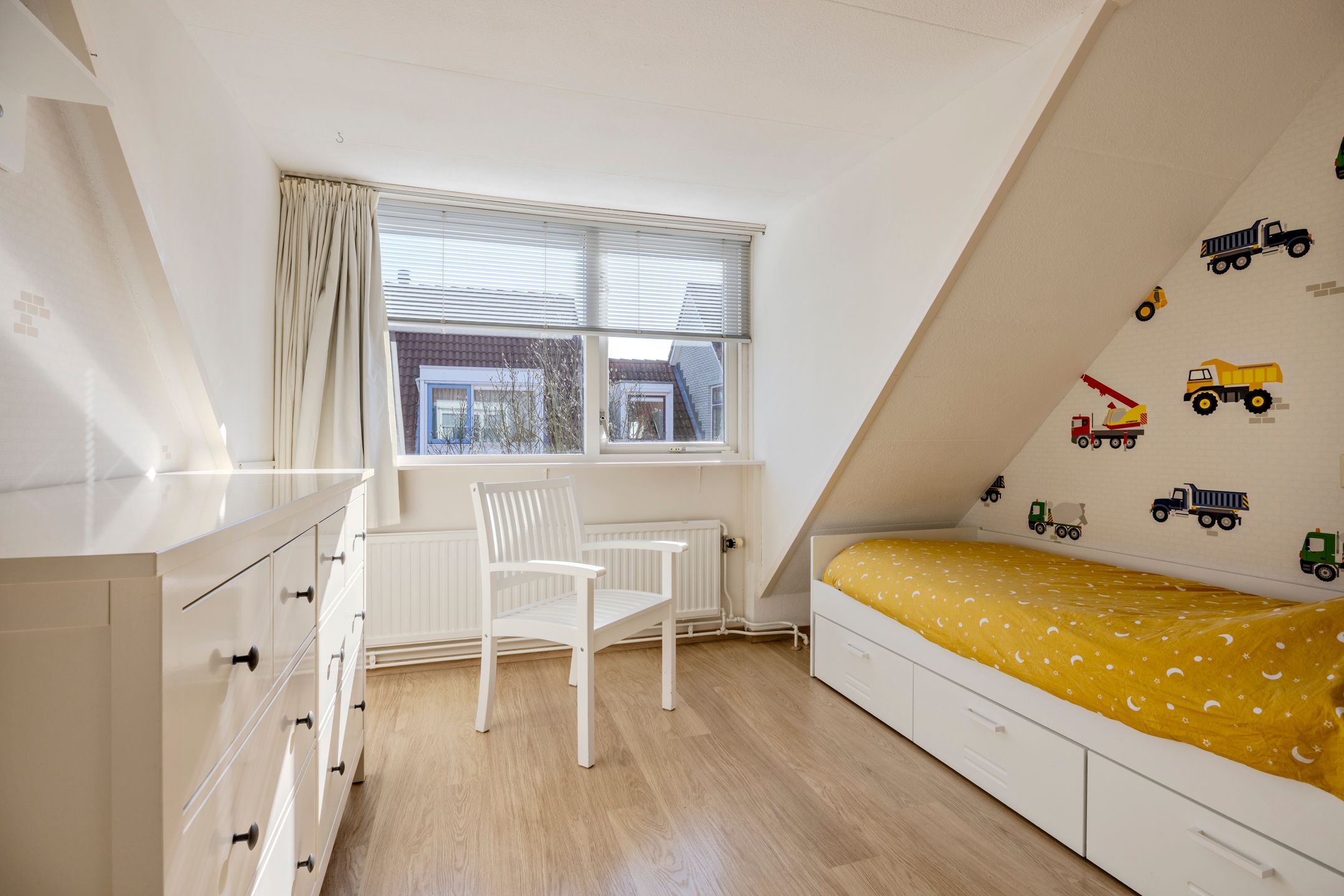 Foto 24 van Biezen 152