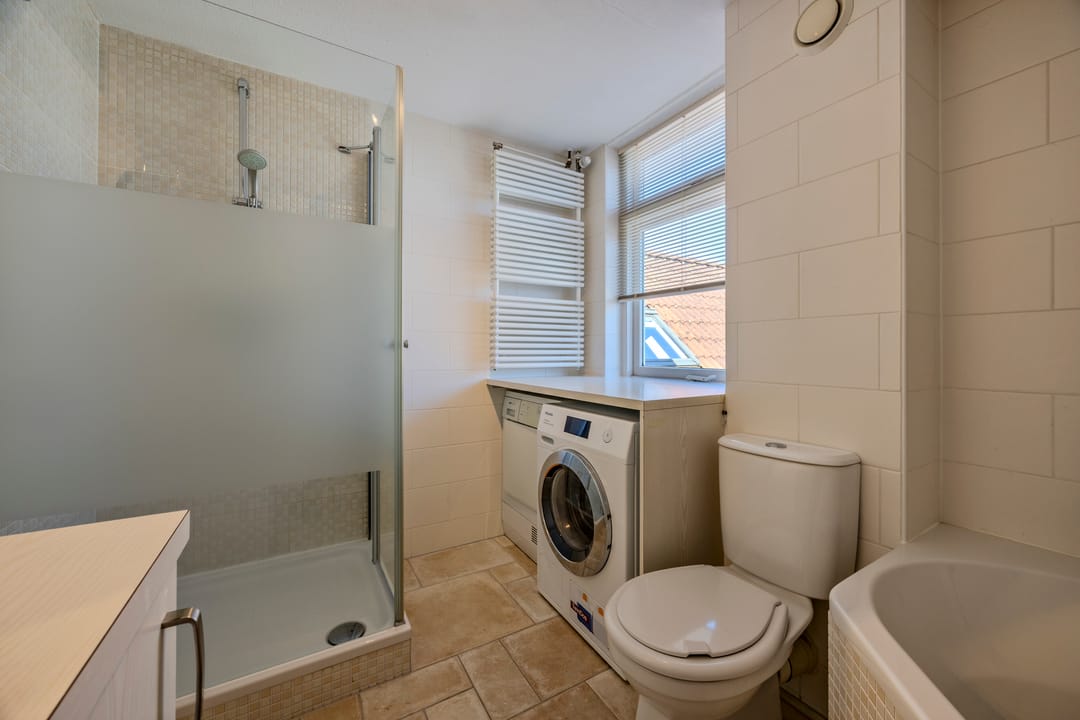 Foto 28 van Biezen 152