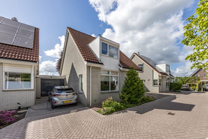 Foto 44 van Biezen 152