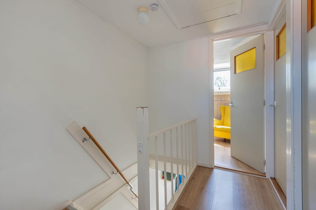 Photo 37 of Spaarbankstraat 11