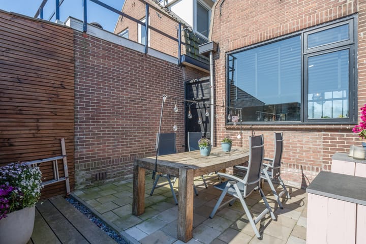 Foto 40 van Tuinstraat 57