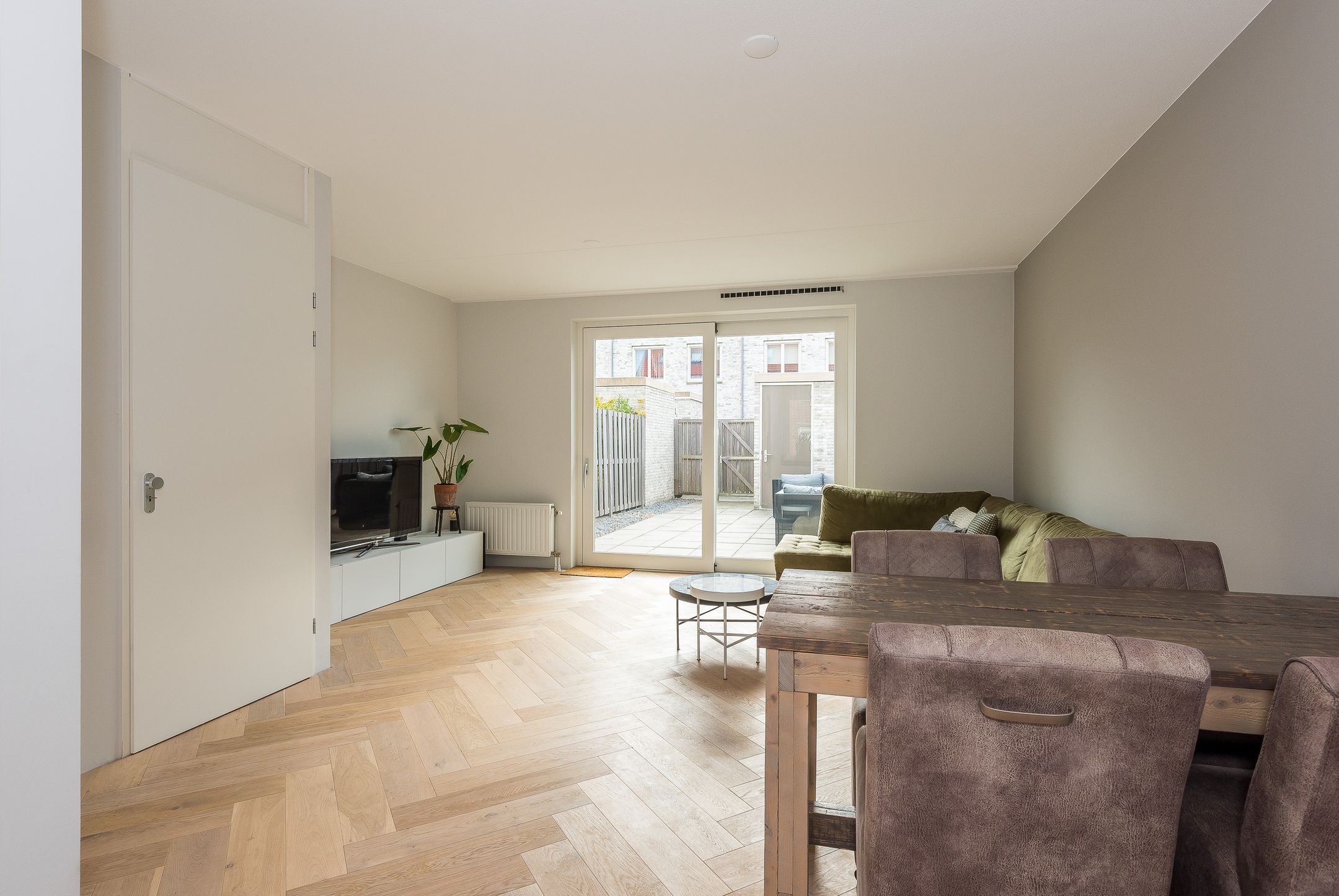 Foto 9 van van Gochstraat 18