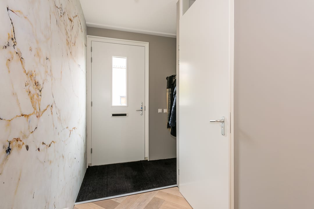 Foto 11 van van Gochstraat 18