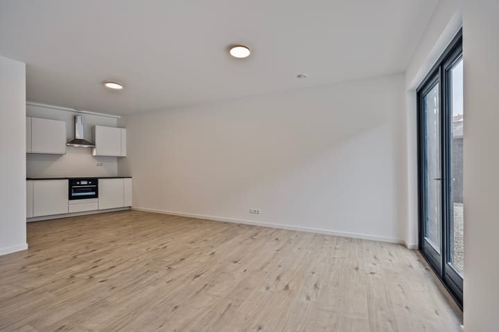 Foto 1 van Bredaseweg 38-E