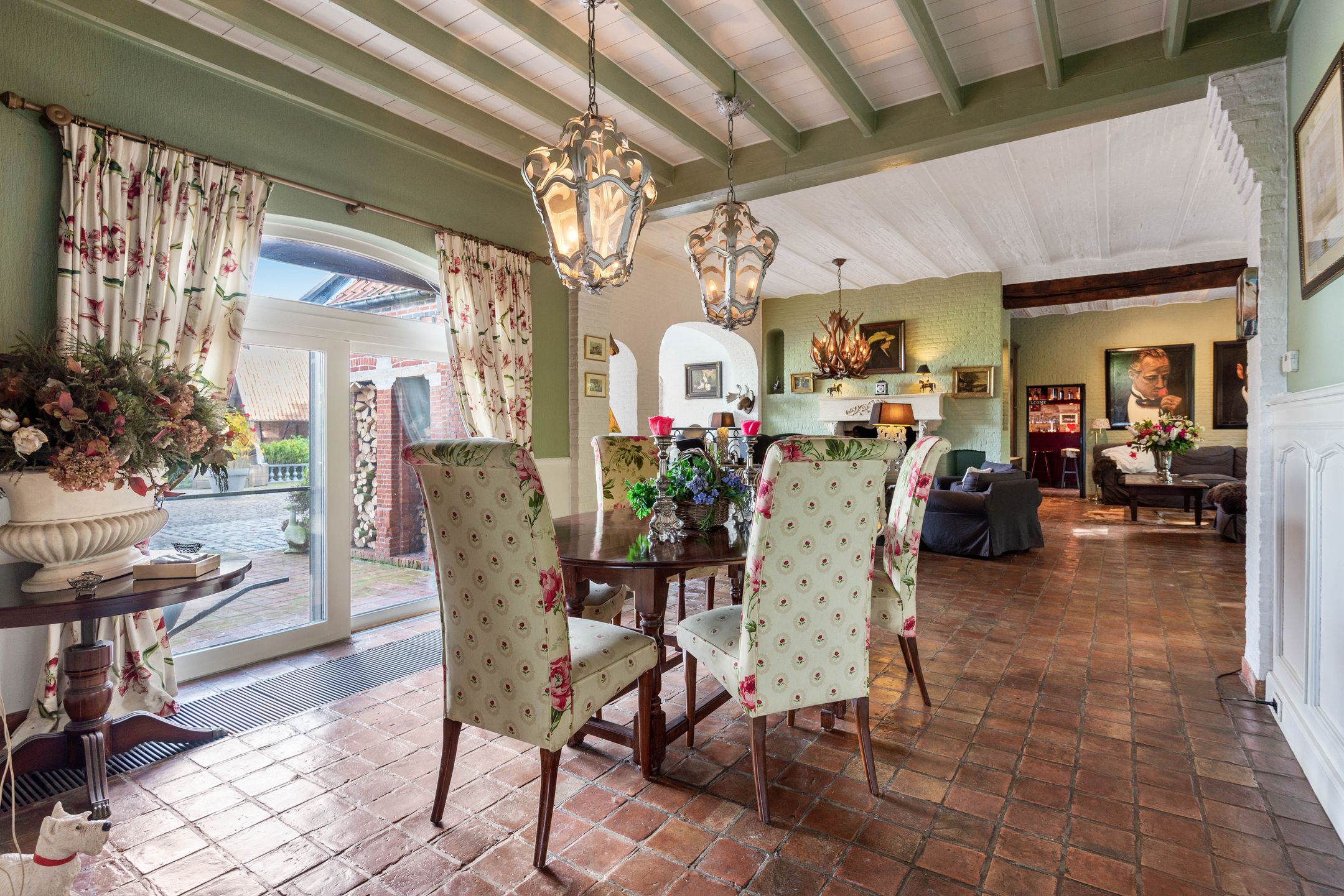 Foto 24 van op aanvraag