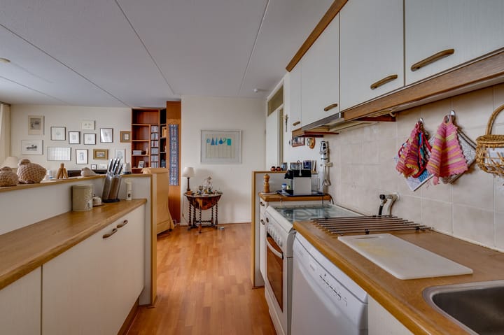 Photo 14 of Ravelstraat 66